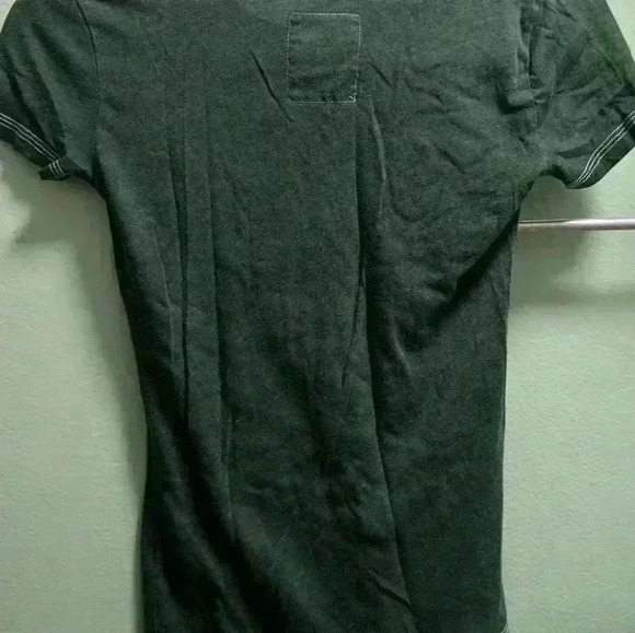 Hollister T-shirt Size XS - Picture 3 of 3